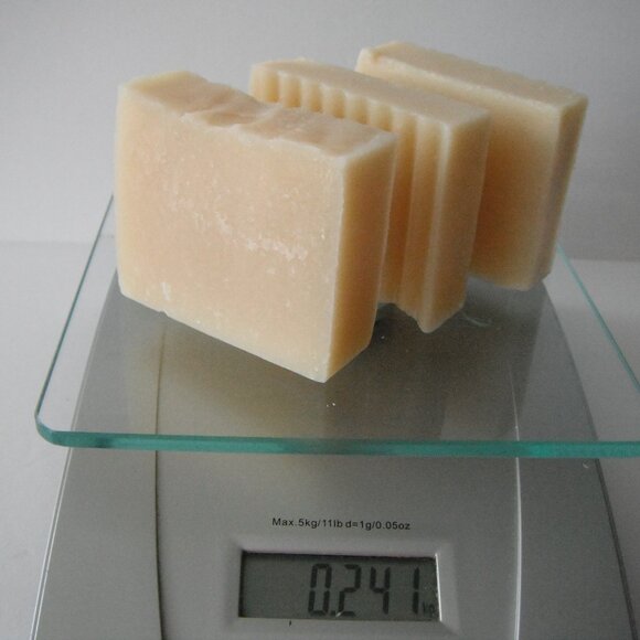 All Natural Vegan 100% Pure Handmade Soap 230g (8oz) Plant-Based Cold Processed - Picture 3 of 12